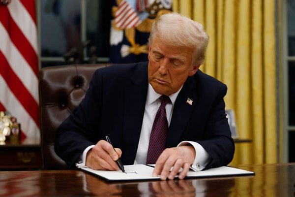 Trump Gold Card Goes Live: Real-Time Updates on the Latest Visa Category