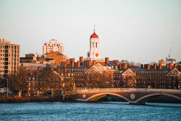 harvard-university-dhs-attempts-to-revoke-harvard-right-to-enroll-international-students