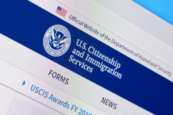 uscis-ach-payments-featured-image