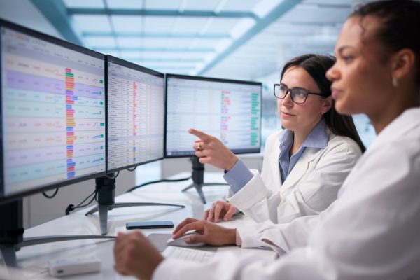EB-1A Case Study: How Manifest Law Helped a Statistical Forecaster Respond to an RFE