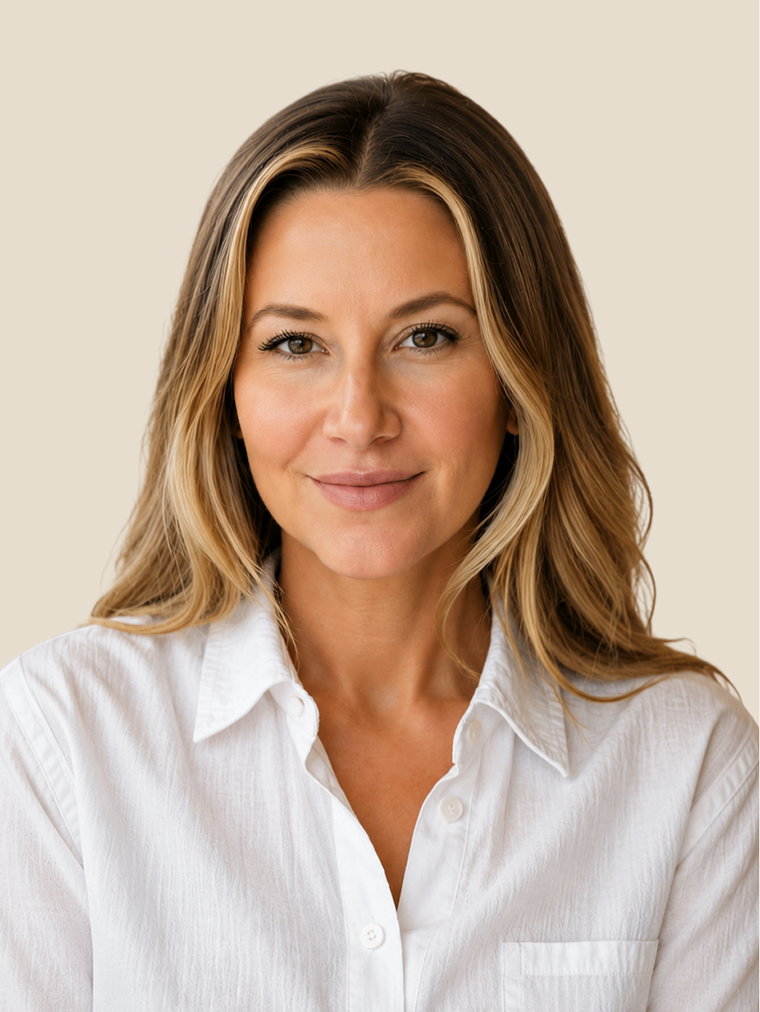 Lucia Maxwell